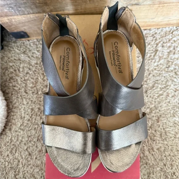 Comfortiva Pacifica Strappy Sandals women’s size 7 - Picture 4 of 9